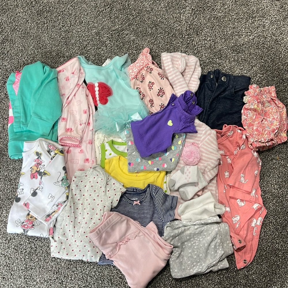 0-3 month baby girl clothing lot